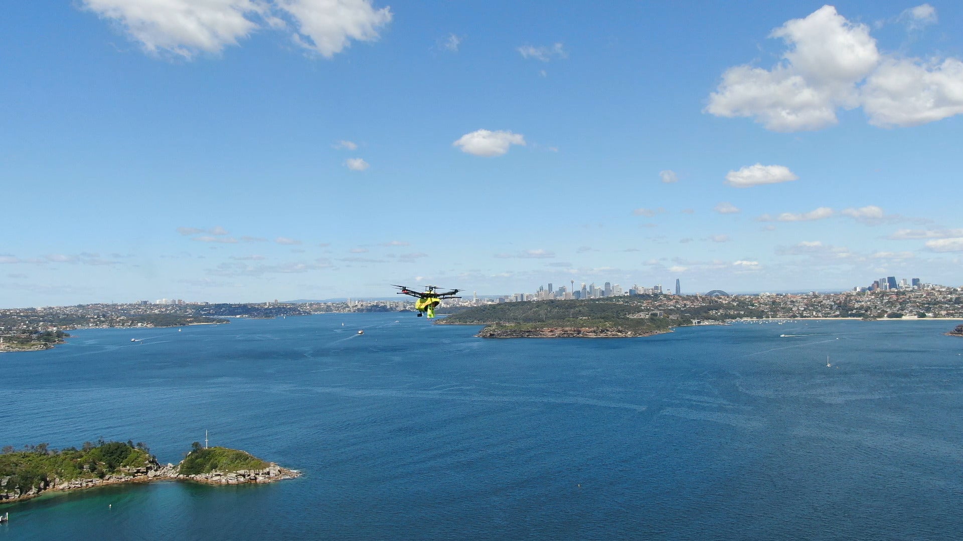 Little Ripper drones partners with Advanced Navigation in a world first to simultaneously fly multiple drones along a 1000 km stretch of Australia’s coastline.